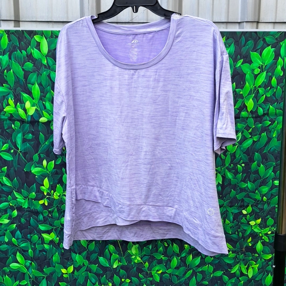NWT Womens breathable top